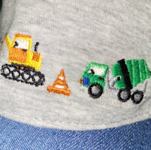 🚛 Gymboree Demolition Dude Boys Embroidered Cotton Hat Cap Size 6 7 8 Years - Picture 3 of 7